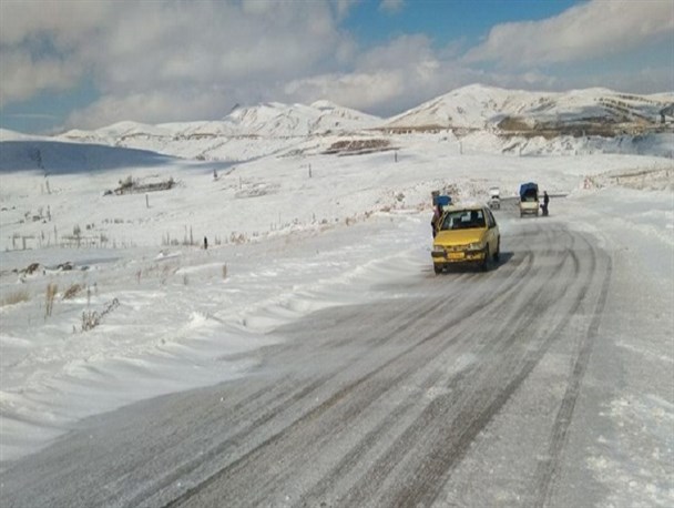 وضعیت آب و هوا در 14 اسفند/ برف و باران ۲روزه در برخی استان ها/ افزایش آلودگی هوا شهرهای صنعتی در آخر هفته