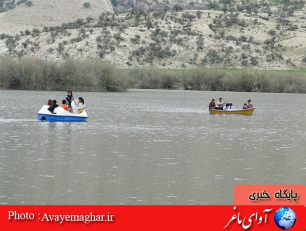 سیزده بدر در ساحل دریاچه برم الوان+عکس