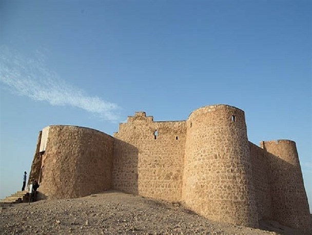 بازدید ۲هزار نفر از قلعه جلال‌الدین گرمه / توزیع ۲۲۰۰ نقشه بین مسافران
