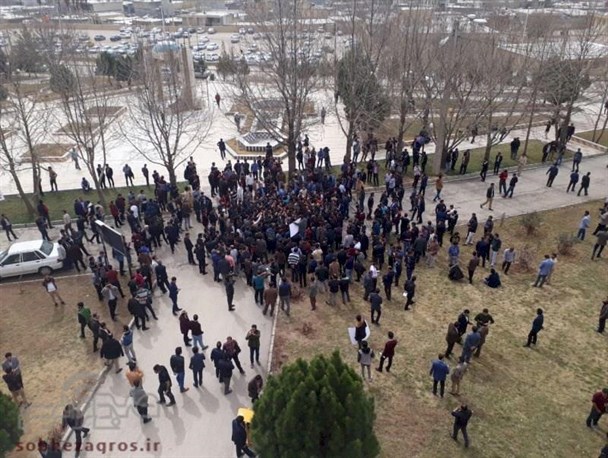 بلاتکلیفی داوطلبان آزمون استخدامی نیروهای شرکتی دانشگاه علوم پزشکی/آزمونی که بیش از یک میلیارد ریال وارد خزانه دانشگاه کرد و حال خبری از آن نیست