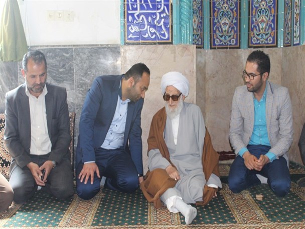 دیدار رئیس آبفار کردکوی با حجت الاسلام لیاقتی روحانی بنام استان + تصاویر