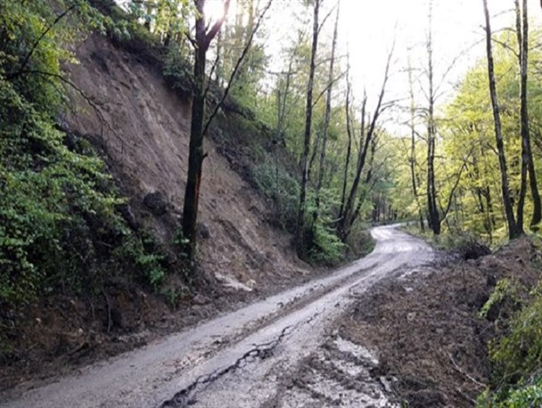 از بلاتکلیفی جاده‌ها و پل‌ها در روستاهای بالادست تا کلنگ‌‌زنی‌های سیاسی