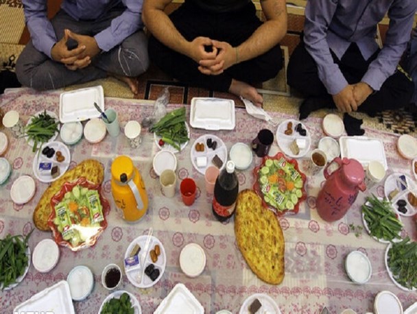 وعده‌های غذایی افطار/ عوارض نخوردن سحری