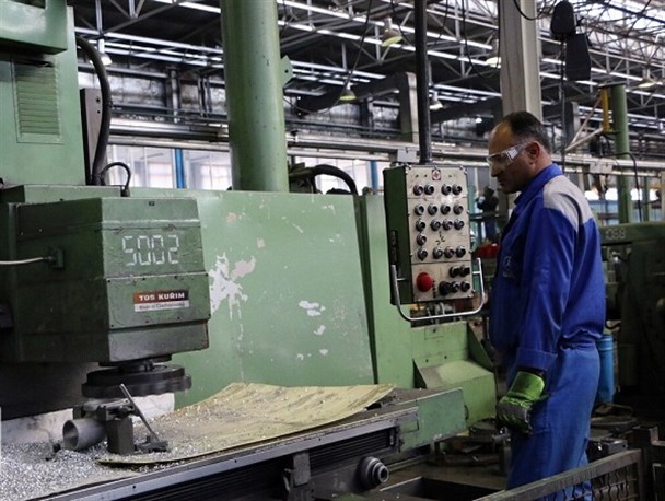 صدور ۲۹۵ پروانه بهره‌برداری و ۶۱۱ جواز تاسیس واحدهای صنعتی در استان مرکزی