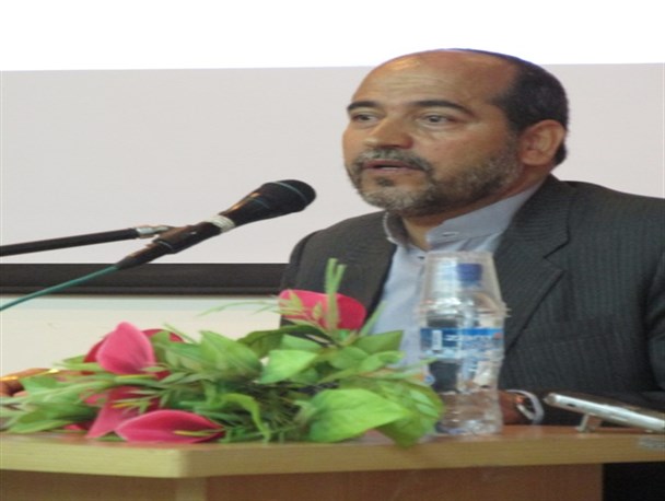 جوانان از گنجی که در کنار ما قرار گرفته غفلت دارند