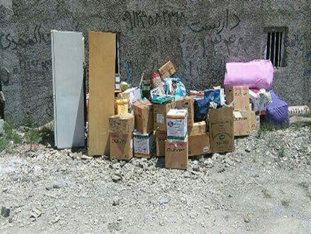 ریختن اسباب و اثاثیه جانباز اسلامشهری به داخل خیابان/ جانبازی درپی دو ضامن برای وام مسکن!