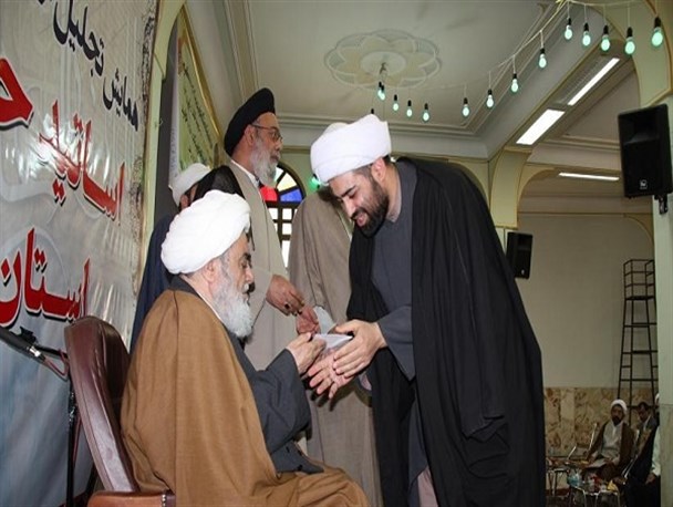 اساتید برتر حوزه علمیه اصفهان تجلیل می شوند
