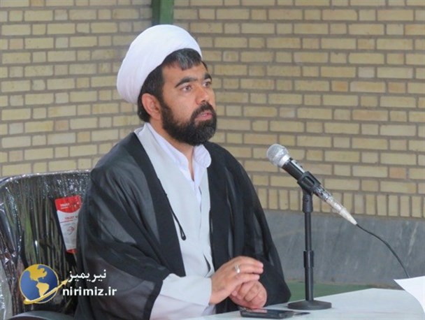 دشمن در صدد تغییر سبک زندگی اسلامی است