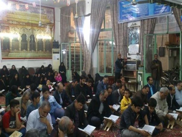 کرسی تلاوت و تفسیر کلام الله مجید در مهدیه گنبد