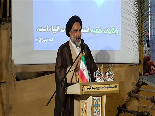 مقاومت ملت ایران در جنگ تحمیلی به جهان صادر شد/ رهبر انقلاب سردمدار فرهنگ ایثار و شهادت است