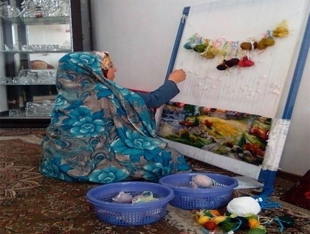 گره های مشکل گشا / گلایه مندی بانوی فرش باف سرکانی از عدم حمایت مسئولان