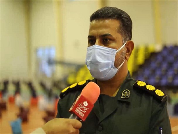 توزیع پنج هزار بسته معیشتی بین کارگران فصلی+ فیلم