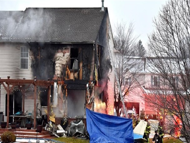 سقوط هواپیمای آمریکایی بر منازل مسکونی در «می‌سی‌سی پی»