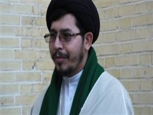 بهترین راه تجدید با امام راحل، عمل به وصایای وی و پشتیبانی از ولایت فقیه می باشد/عده ای با چسباندن خود به امام می خواهند برای خود آبرویی دست و پا کنند