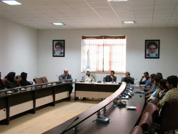 جلسه توجیهی دانشجویان شاهد و ایثارگر دانشگاه آزاد واحد فردوس تشکیل شد