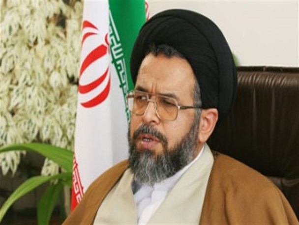 صلابت مقام معظم رهبری عامل اقتدار ایران اسلامی است/ قیام 15 خرداد شالوده انقلاب را محکم کرد