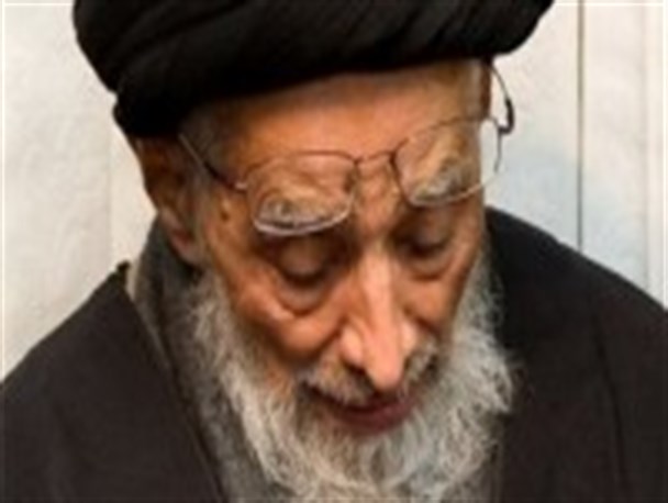 شعارهای فتنه گرانه در پایان مراسم سالگرد امام جمعه سابق اصفهان