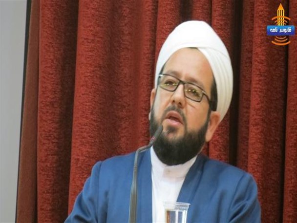 امام پرچمدار راه اسلام است/ وحدت فرق اسلامی یکی از بهترین کارهای امام بود