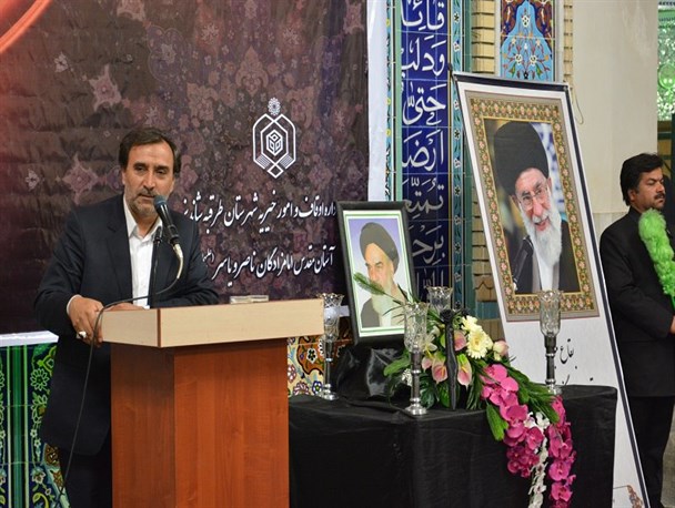 امام روح “خودباوری” را برای این ملت تعریف نمود و جملaه “ما می توانیم” را تفسیر کرد
