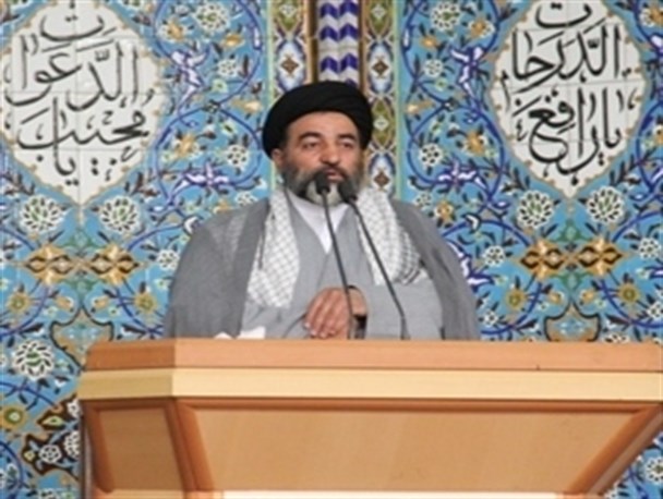 برخی می خواهند چهره امام را تحریف کنند/بازخواست مدیران ولایتی نشانه آن است که فتنه گران نفوذ کرده اند