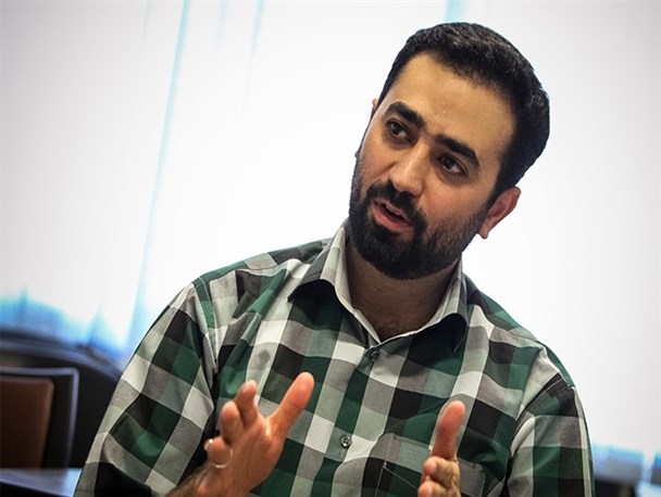 برخی امام و افق های بلندش را به اندازه فهم منحرف خود کوچک می کنند