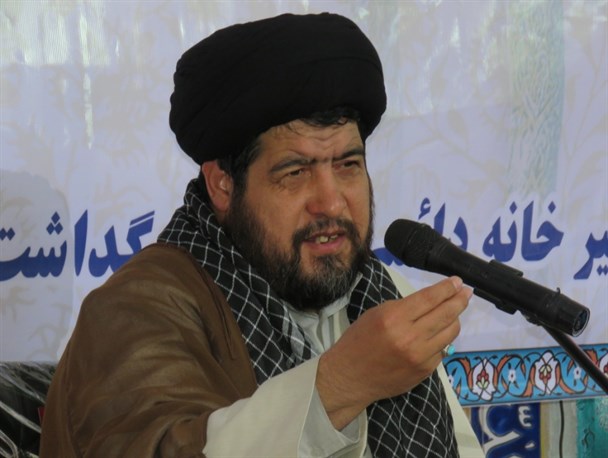 بزرگترین مؤلفه استکبار ستیزی خدا محوری و ولایی ماندن است