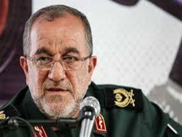 روحیه انقلابی رمز پیروزی در کارهاست/ خیانت های بعضی از اشخاص فتنه 88 را شکل داد