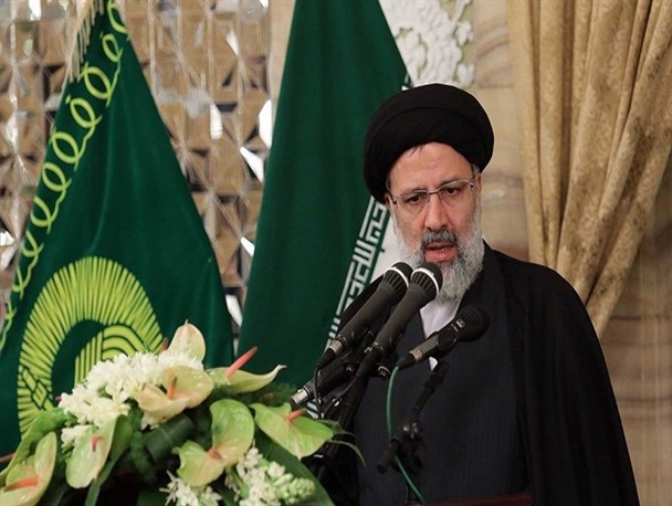 تأثیر خون شهدای 15 خرداد منجر به پیروزی انقلاب اسلامی شد/ رسانه‌های دنیا دستور دارند نگذارند پیام رهبر معظم انقلاب به دنیا برسد