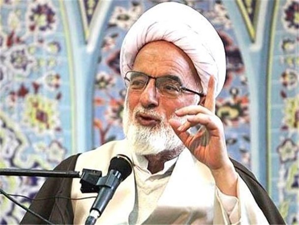 15خرداد فراموش نمی شود/قیام15خرداد جان امام خمینی(ره) را حفظ کرد