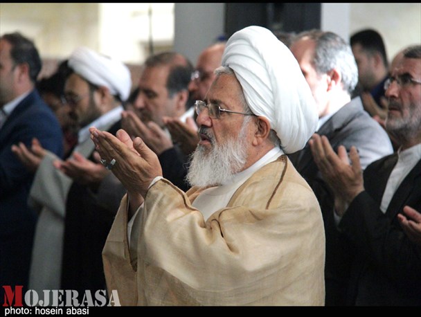 اقامه نماز عید سعید فطر در زنجان به روایت تصویر