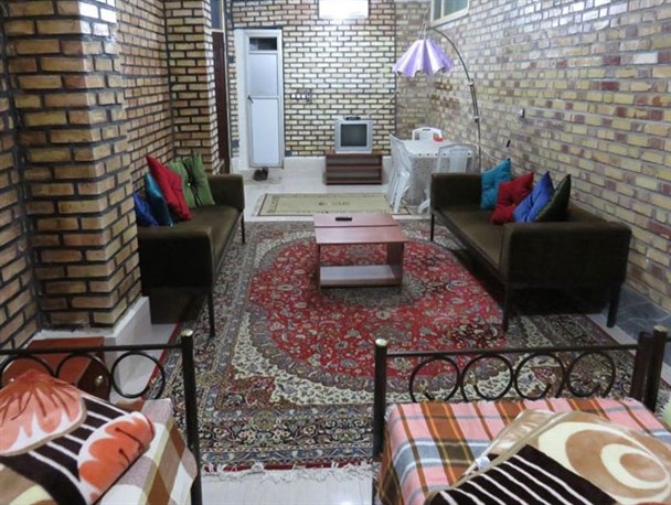 تسریع فرآیند صدور پروانه فعالیت خانه مسافرهای سرعین و مشگین شهر