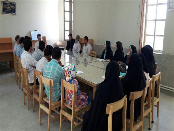 سلسله جلسات کانون ادبی عمارت دل در اشتهارد برگزار شد