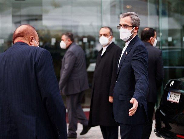 غرب‌گرایان از حمله به تیم مذاکره‌کننده به دنبال چه چیزی هستند؟/ تحول در رویکرد دولت سیزدهم در سیاست خارجی