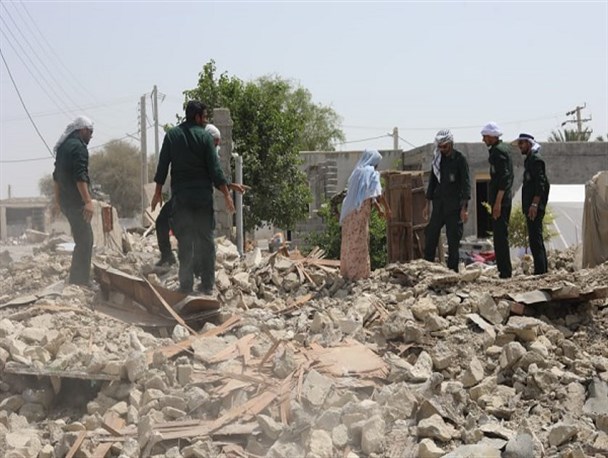 جهادگران شیعه و سنی در صف مقدم آواربرداری از "سایه‌خوش"/ از کمک به مردم در تخلیه خانه‌‌ها تا نصب کانکس‌
