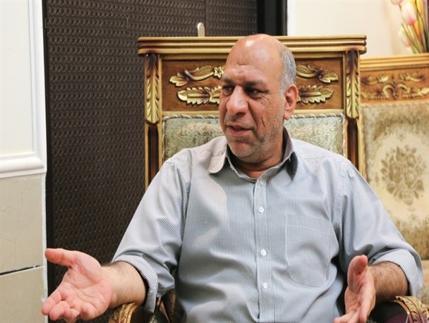 در بحث توسعه شهرستان نباید جناحی فکر کنیم