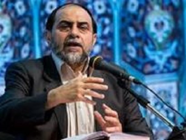 برخی مدیران وام با بهره یک درصد گرفته و دوباره در همان بانک با بهره ۲۰ درصد سرمایه‌گذاری می‎‌کنند/ امثال «بابا رجب» ولی الله هستند که ۳۰ سال حرفی نزده و اعتراض نکردند