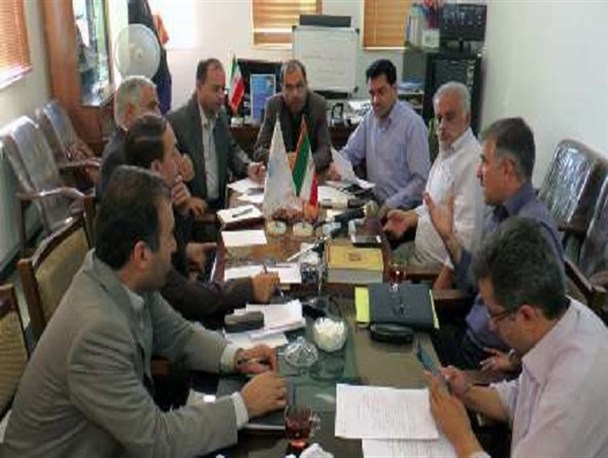 سطح آب‌ سفره‌های زیر زمینی در شهرستان عجب شیر شش متر کاهش یافته است