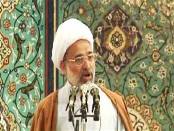 خبرنگاران از مسئله‌ی فیش های نجومی کوتاه نیایند / تصویب حقوق های ۱۰ میلیونی توسط مجلس یک اشتباه بزرگ است