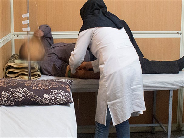 کشف ۲ مرکز غیر مجاز تزریقات و پانسمان