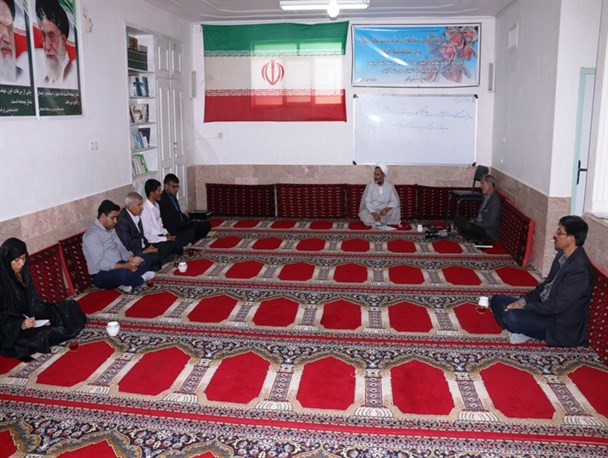 خبرنگاران مسیر محقق شدن مطالبات مردمی را هموار می‌کنند