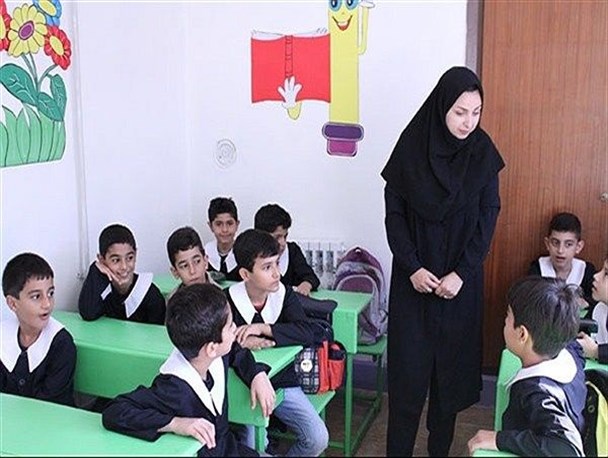 وعده‌های شعاری دردی از آلام معلمان غیردولتی دوا نمی‌کند