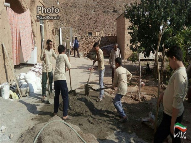 اردوی بسیج سازندگی در روستای میل سفید استان یزد