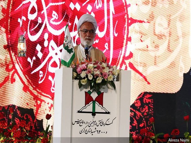 کرامت و سربلندی ملت ها در گرو پایبندی به ارزش ها است