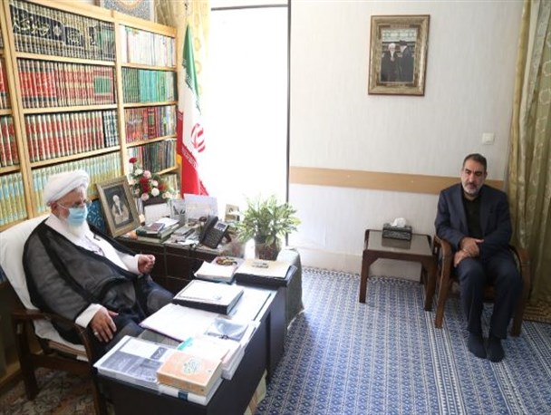 زیرساخت های لازم جهت حفظ نخبگان ملی فراهم شود