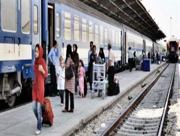 قطار گردشگری محرم با عنوان یوم‌العباس(ع) به زنجان رسید