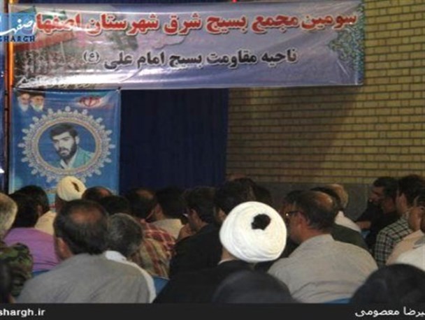 برخی نسبت به نمایندگان کم لطفی می کنند/ آب کشاورزی و اشتغال مشکل اصلی شرق اصفهان است