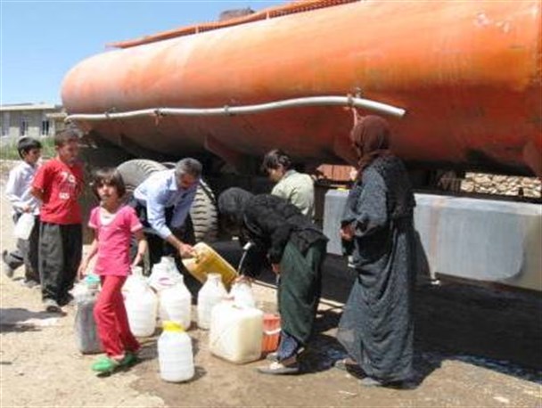 آبرسانی سیار به 411 خانوار روستایی شهرستان سنقر