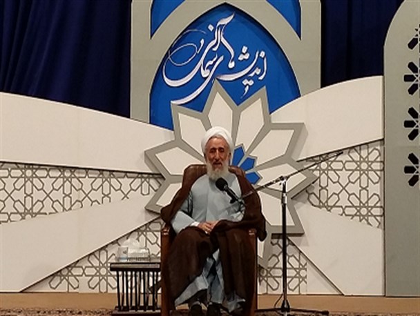 مسجد باید مکان تجلی ارتباط و اتصال به ولی خدا باشد/ ظلم ستیزی، اجرای عدالت، دفاع از مظلوم و حفظ خوبی‌ها در گرو اطاعت از ولایت فقیه است