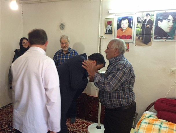 زنده بودنم را بعد خدا مدیون همسرم هستم+عکس