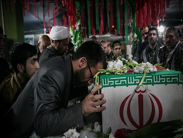 برگزاری مراسم روز عرفه با حضور پیکر مطهر شهدا در همدان